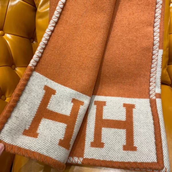 Hermes avalon throw online blanket