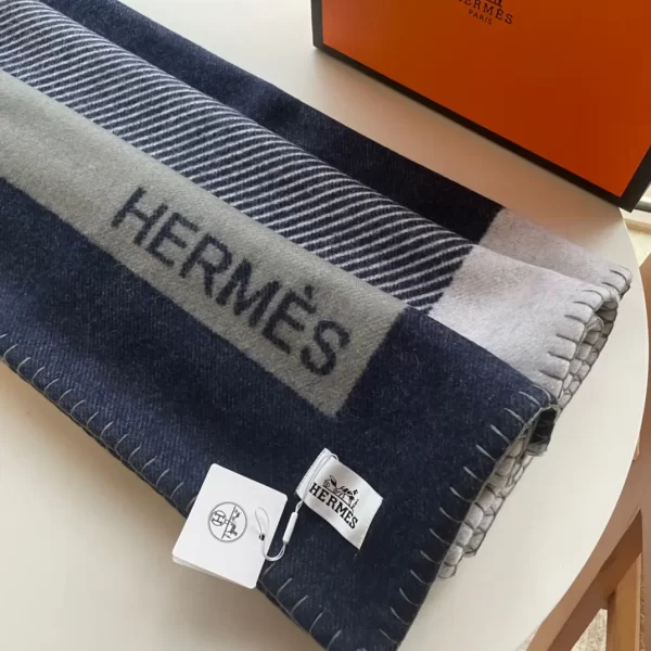 Hermès Blanket » H Riviera Blanket-Marine | Lightkuo