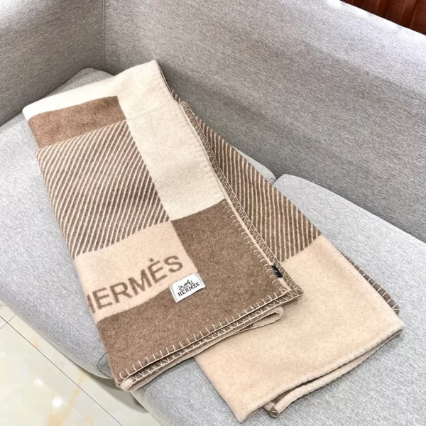 Herme blanket discount